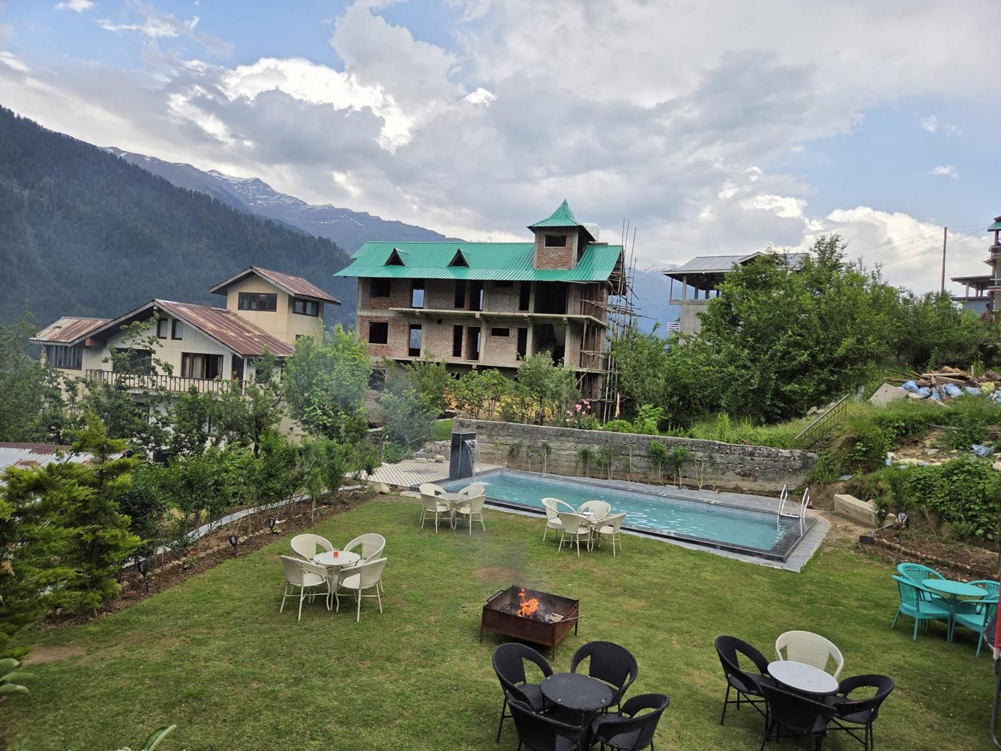 Smuggler Resort Manāli Exteriör bild